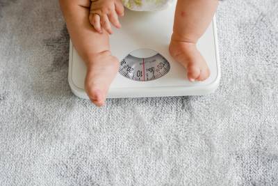 دورة السمنة في مرحلة الطفولة والمراهقة